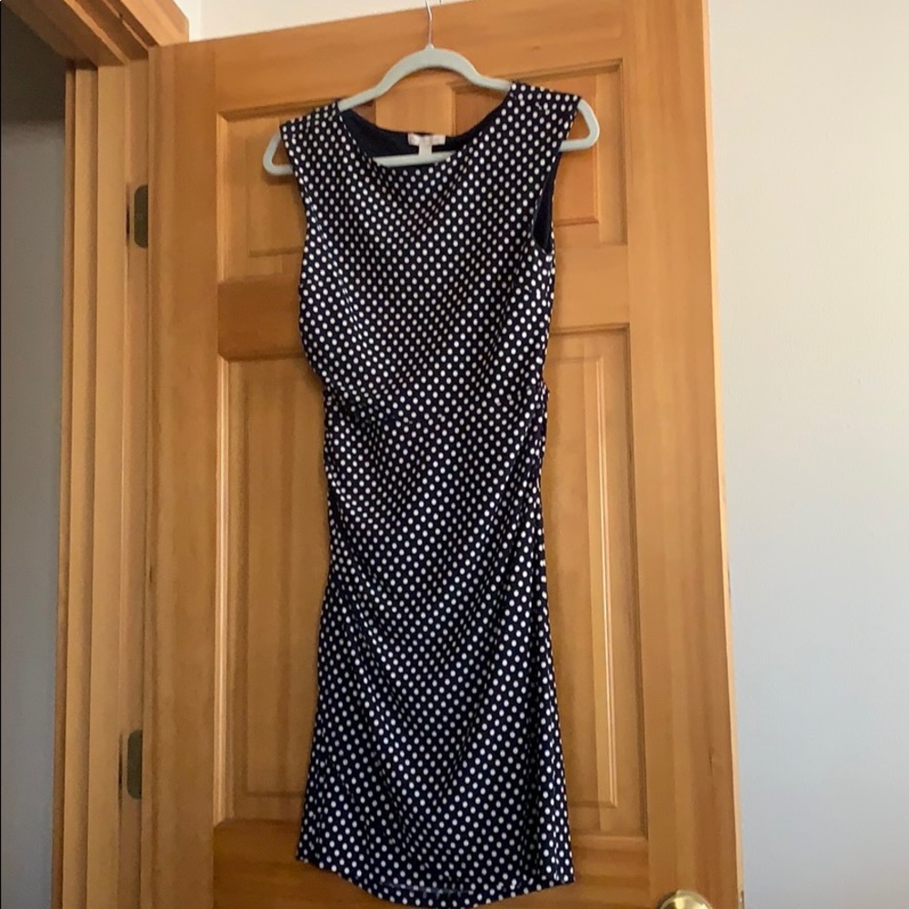 Flattering navy/white dress